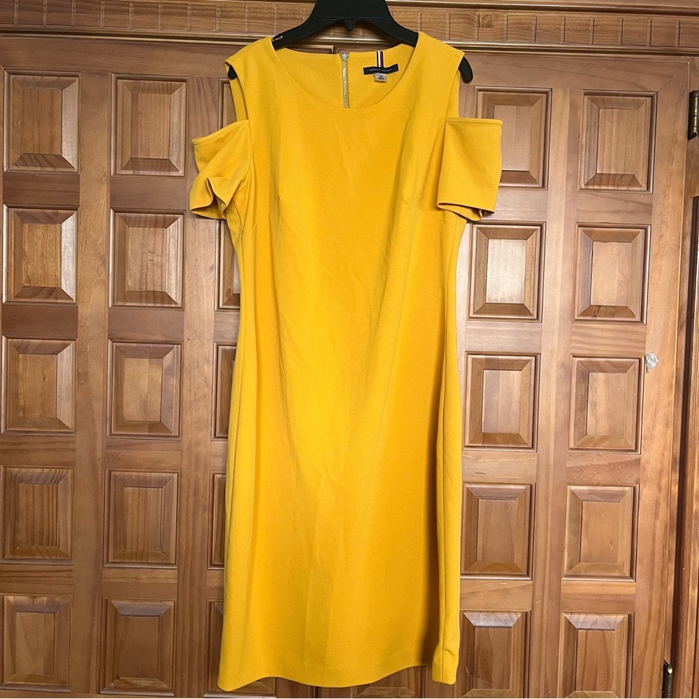 Tommy Hilfiger Yellow Cold Shoulder Sheath Midi Dress Size 8 “Like New”